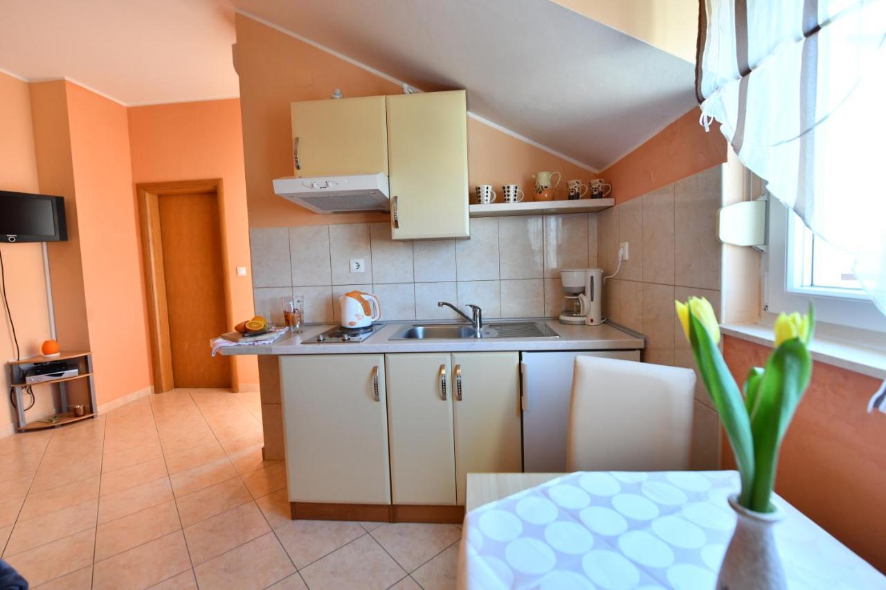 Apartments Villa Miranda Vodice Buitenkant foto