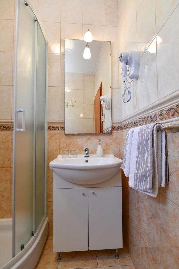 Apartments Villa Miranda Vodice Buitenkant foto