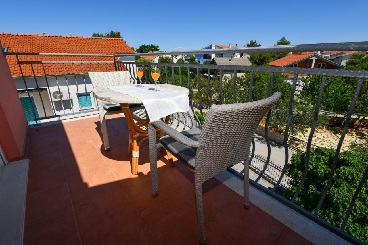 Apartments Villa Miranda Vodice Buitenkant foto