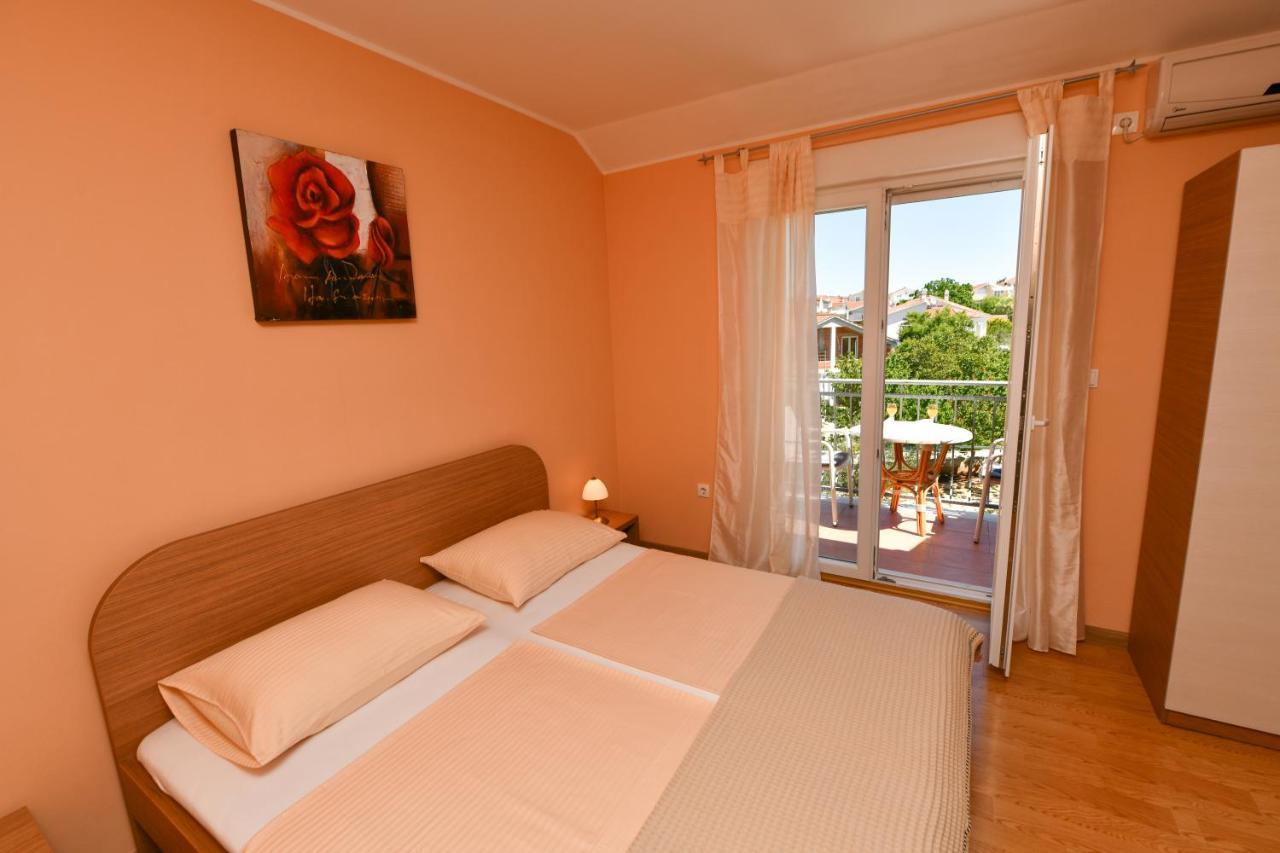 Apartments Villa Miranda Vodice Buitenkant foto