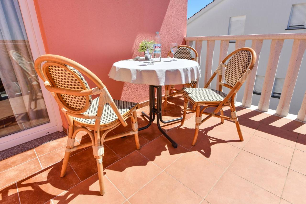 Apartments Villa Miranda Vodice Buitenkant foto