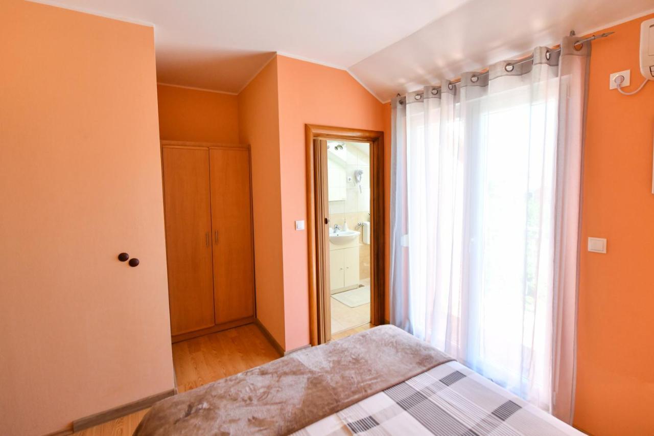 Apartments Villa Miranda Vodice Buitenkant foto
