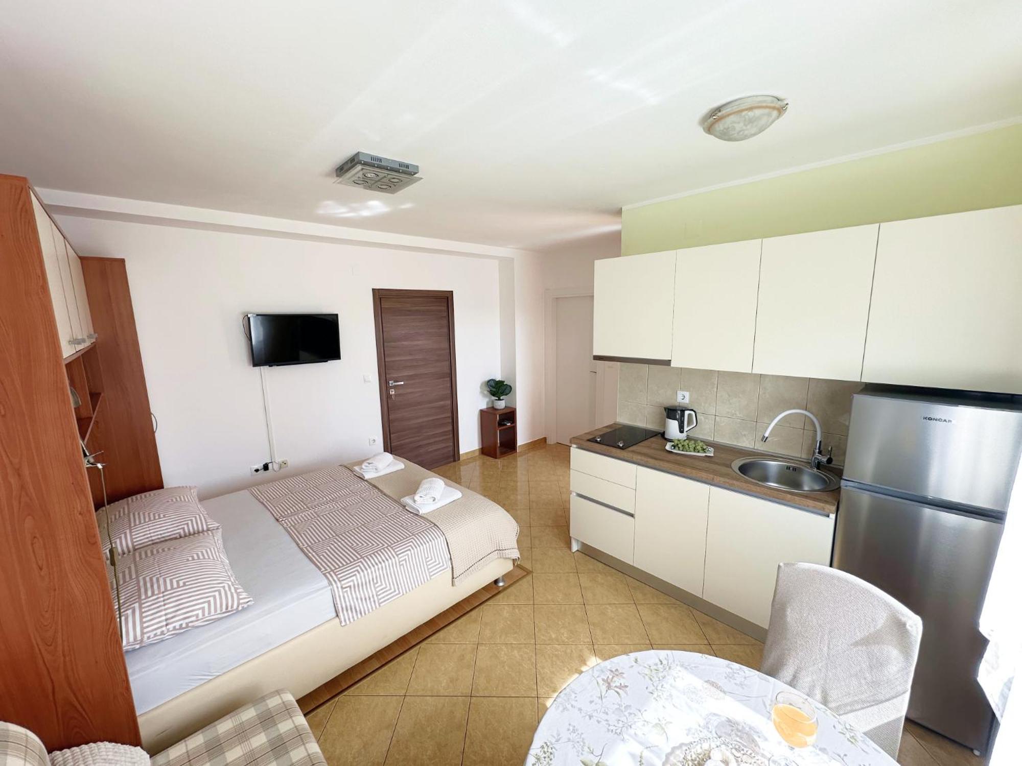 Apartments Villa Miranda Vodice Buitenkant foto