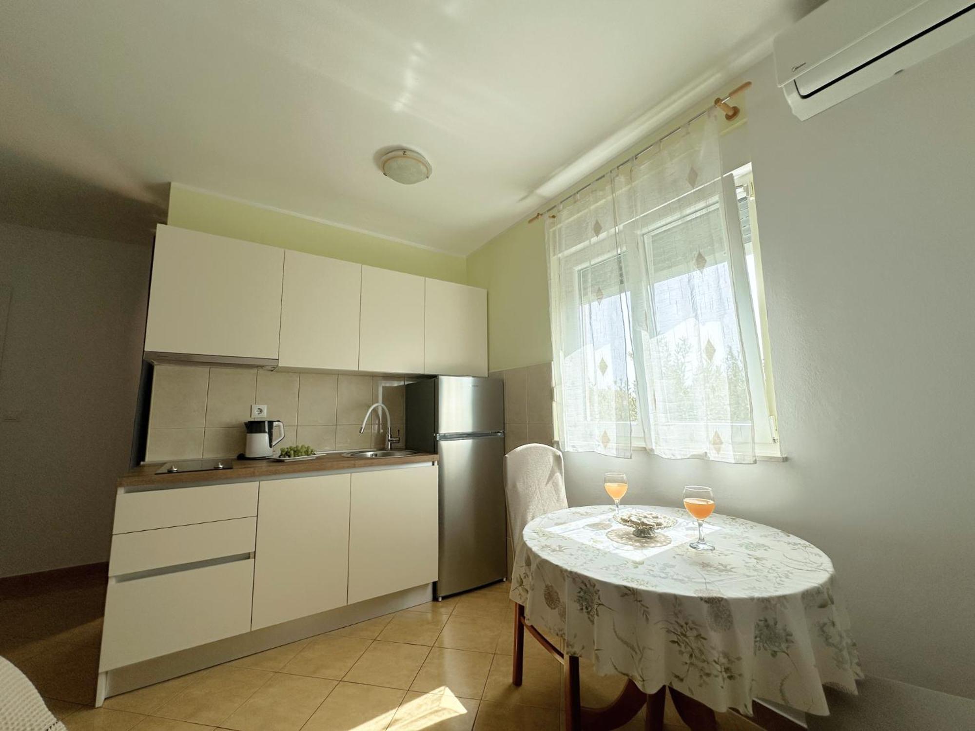 Apartments Villa Miranda Vodice Buitenkant foto