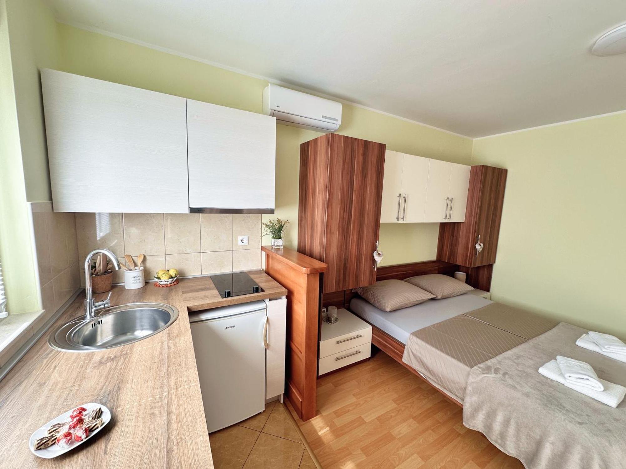 Apartments Villa Miranda Vodice Buitenkant foto