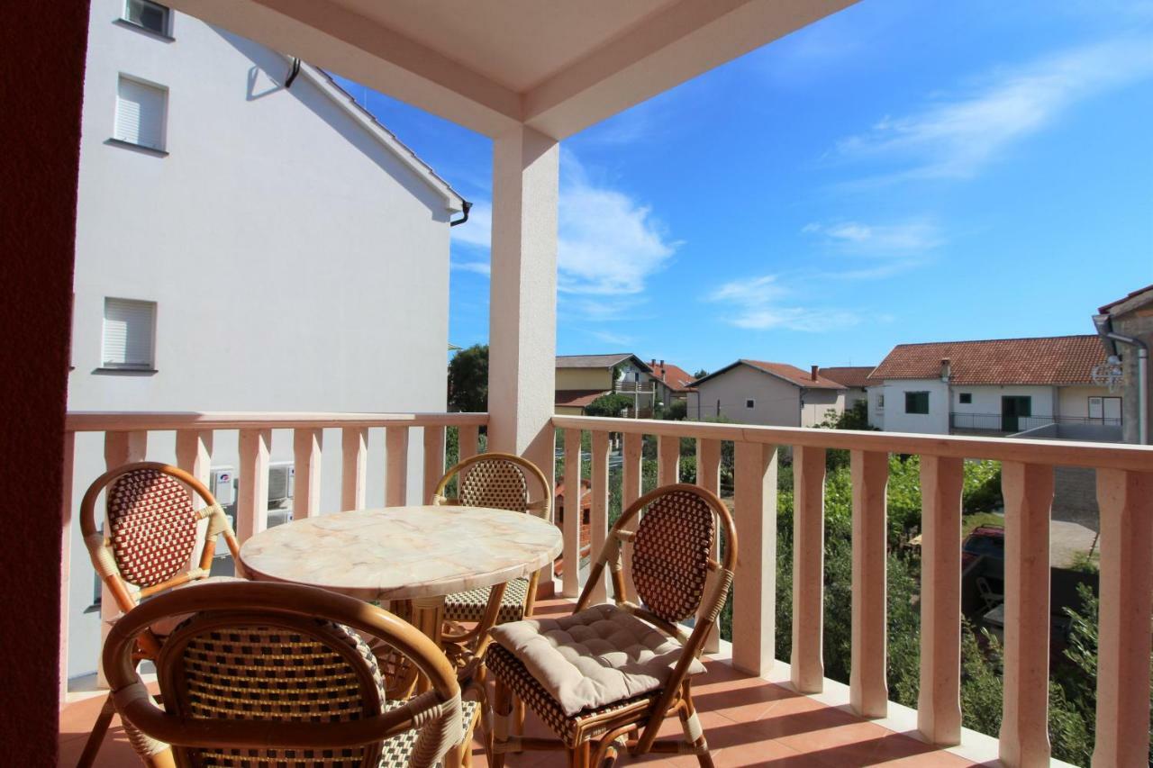 Apartments Villa Miranda Vodice Buitenkant foto